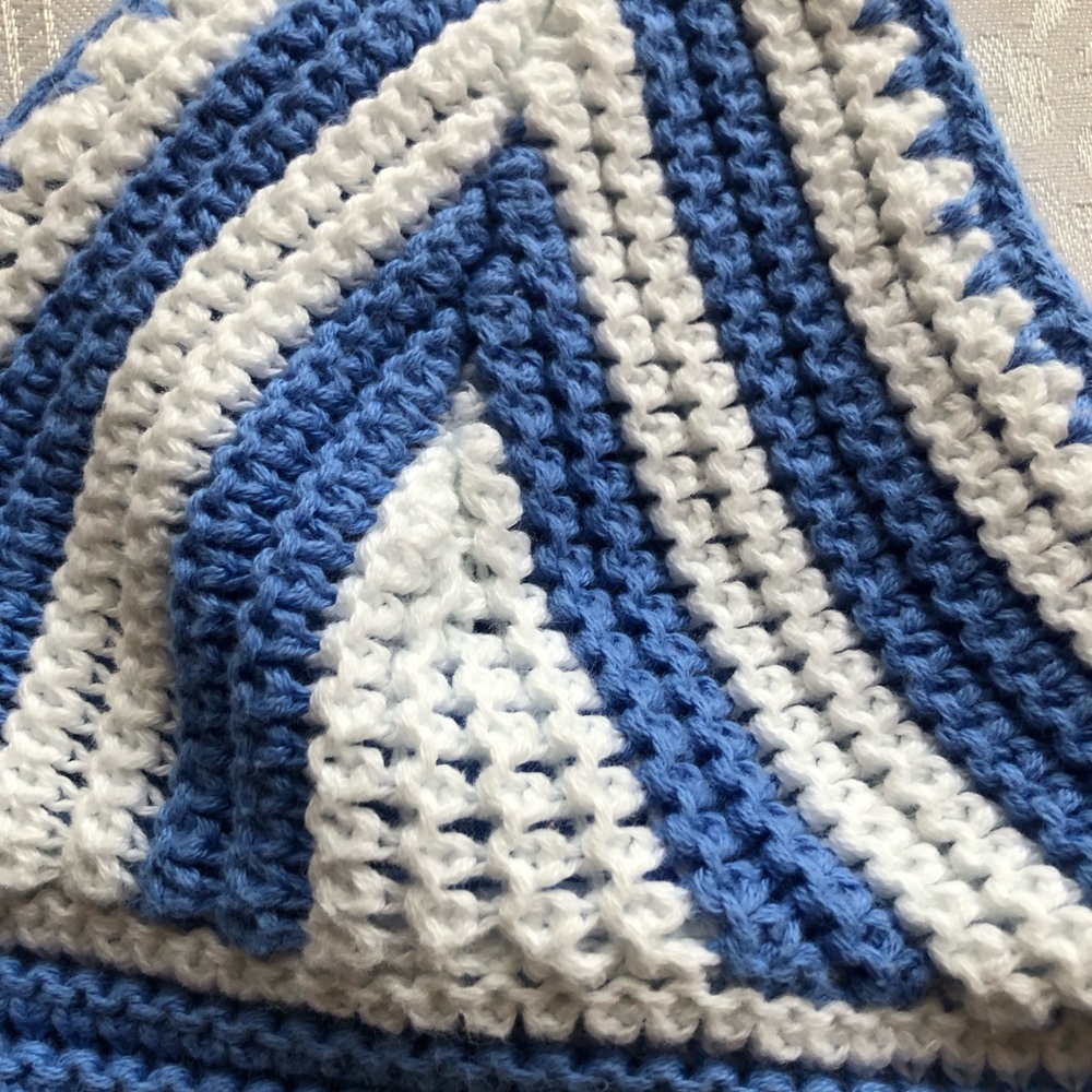 Hollister Blue/White Striped Crochet Knitted Crop Top Shirt Women’s Size S - Picture 10 of 16